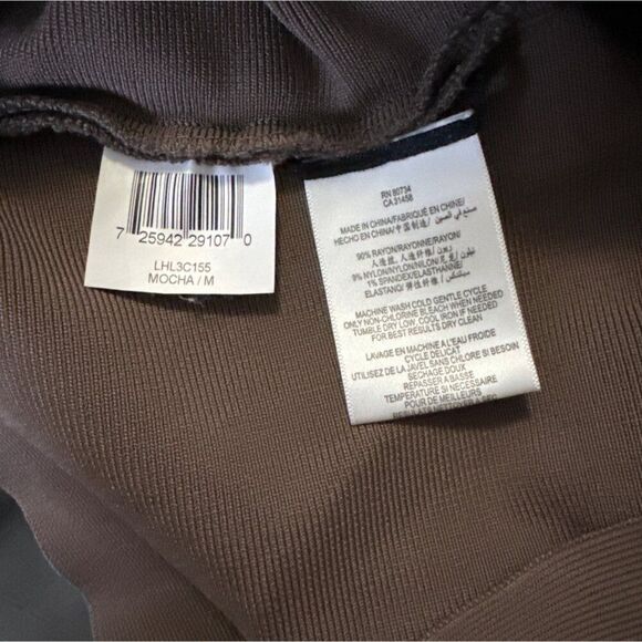 BCBG MaxAZRIA Bandage Skirt size medium - Picture 6 of 7